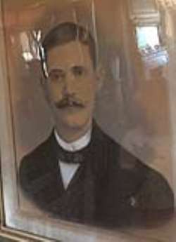 The Henderson Castle is named after, Frank Henders The Henderson Castle is named after, Frank Henderson. He was Kalamazoo